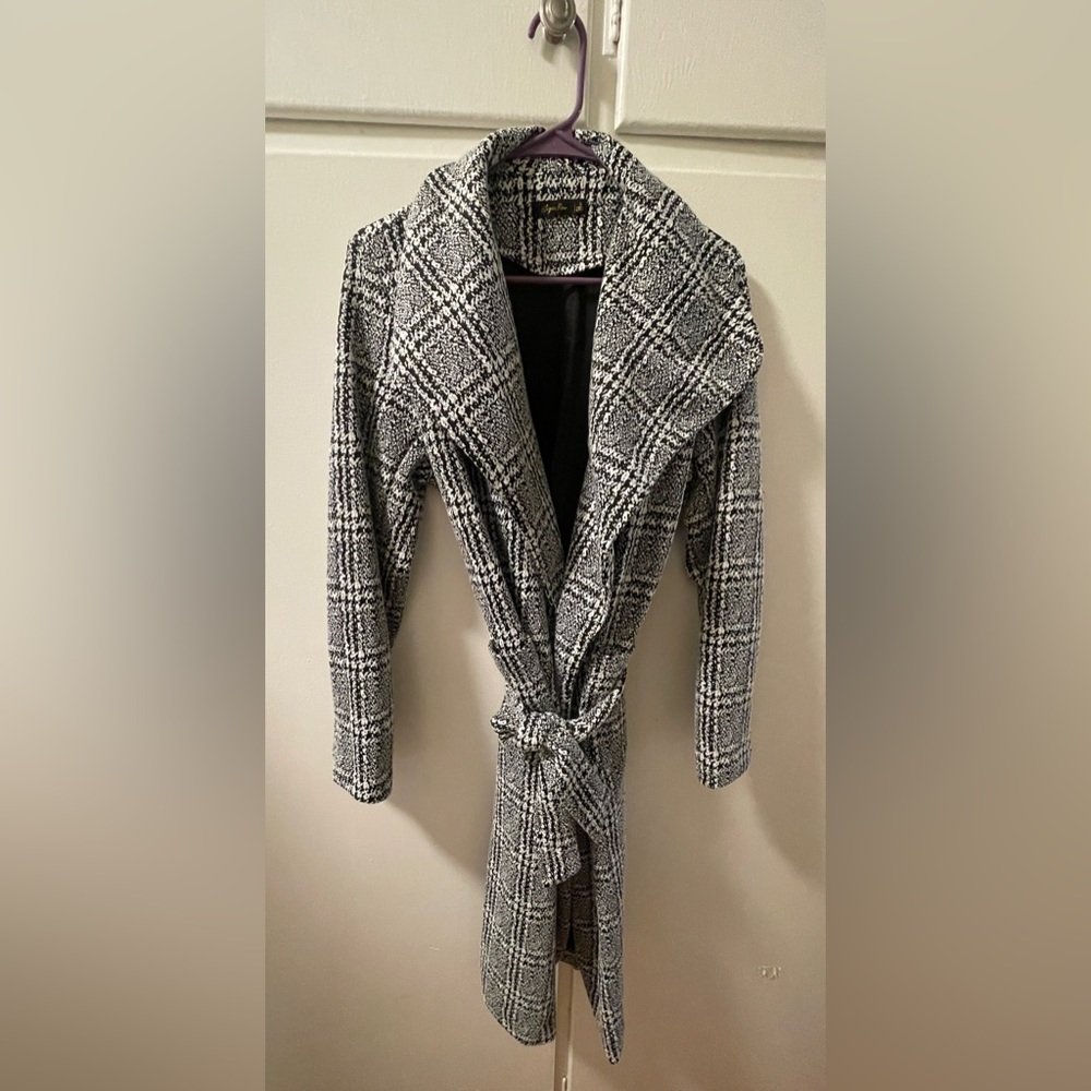 BLACK AND WHITE CHECKERED DRESS PEACOAT